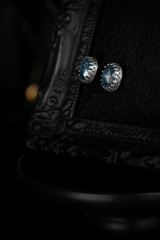 EKRJ1012 Oval Teal Moss Kyanite Handmade One-Of-A-Kind Silver Earrings