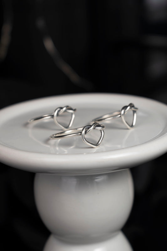 EKRJ1013 Heart Knot Sterling Silver Ring