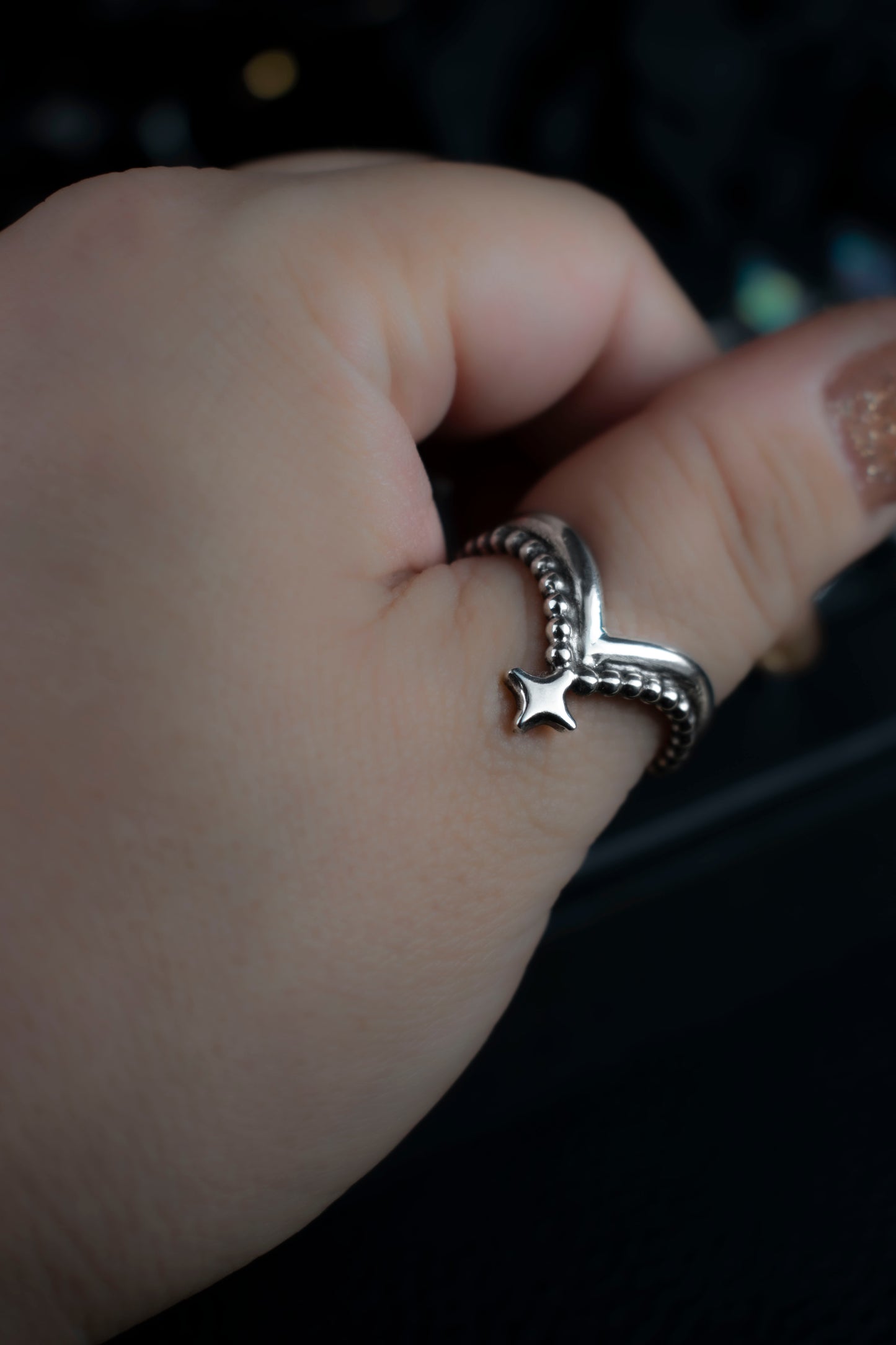 EKRJ1065 Celestial Star V Sterling Silver Ring