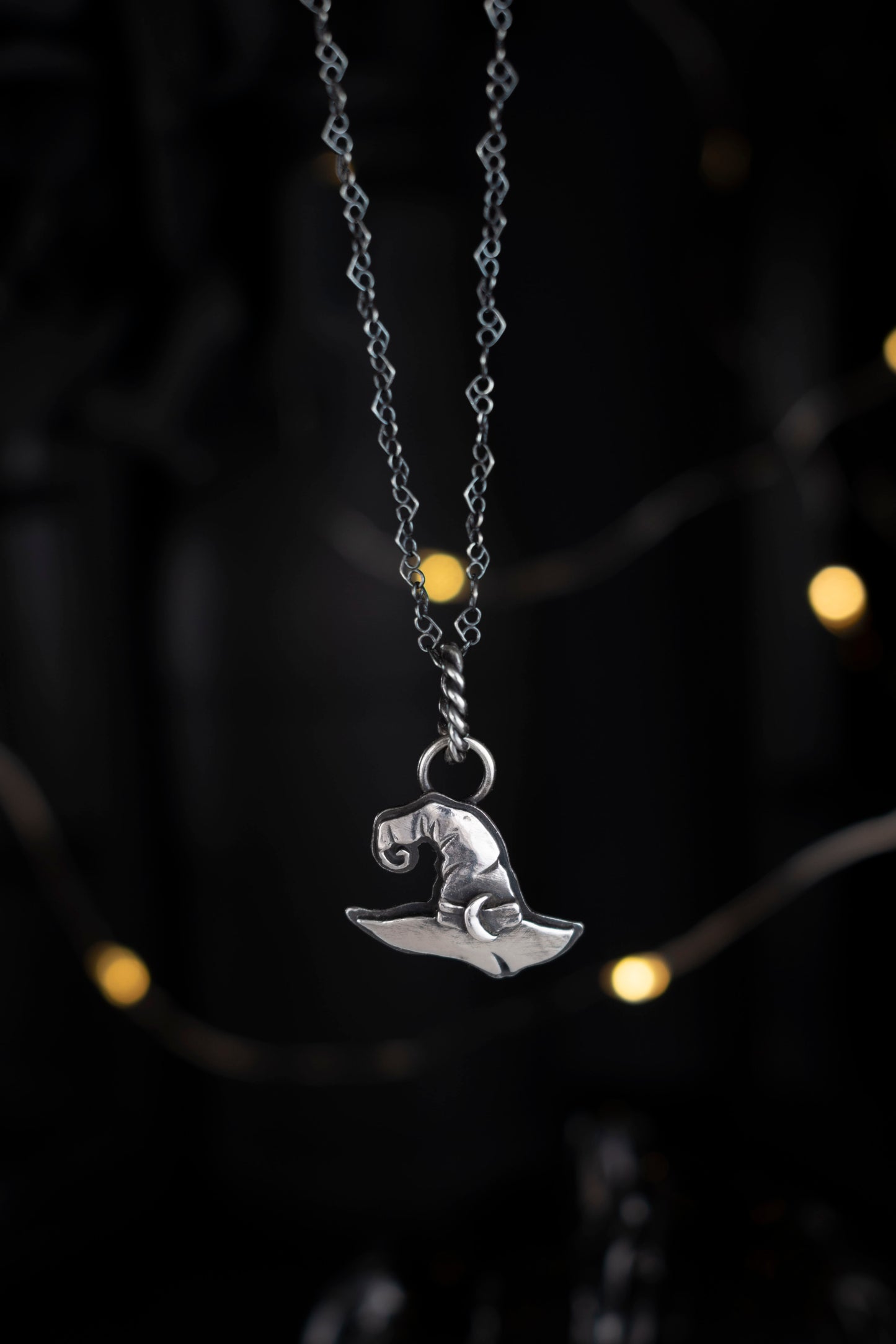 EKRJ1070 EKRJ Handmade Enchanted Witch Hat Necklace