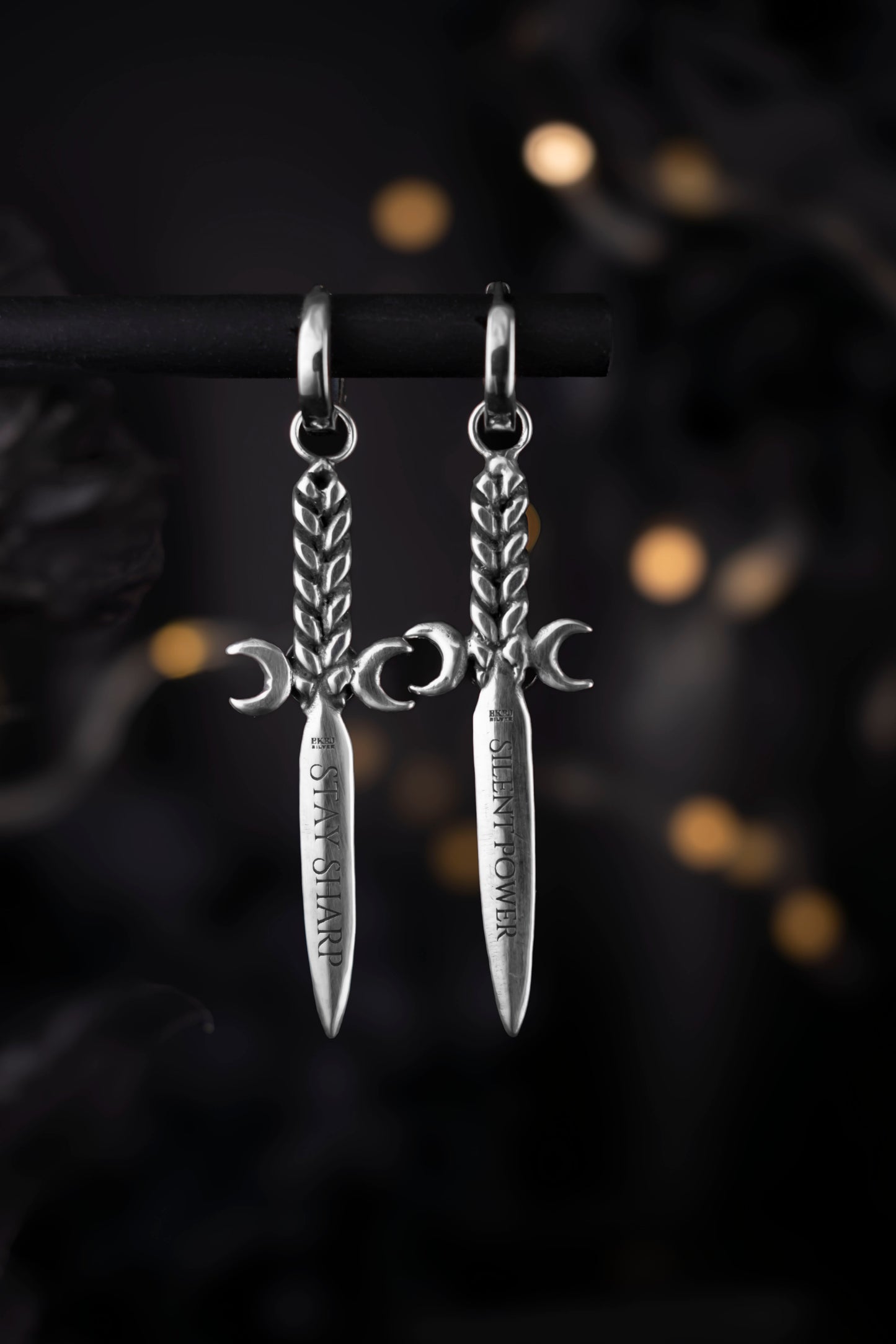 EKRJ1122 Handmade Silver Dagger Earrings with Black Onyx