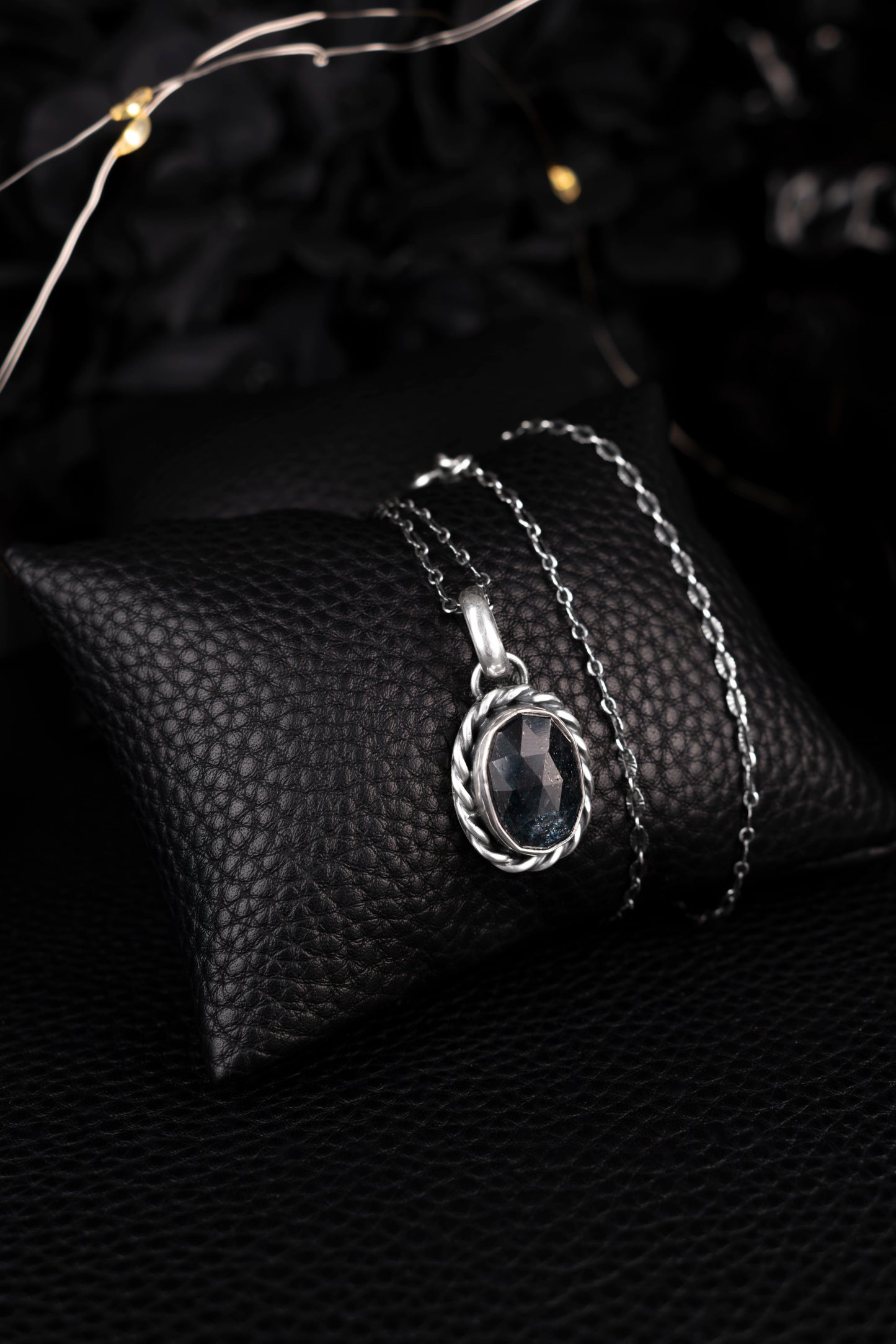 EKRJ1174 Artisan Teal Moss Kyanite Sterling Silver Necklace with Twisted Silver Bezel