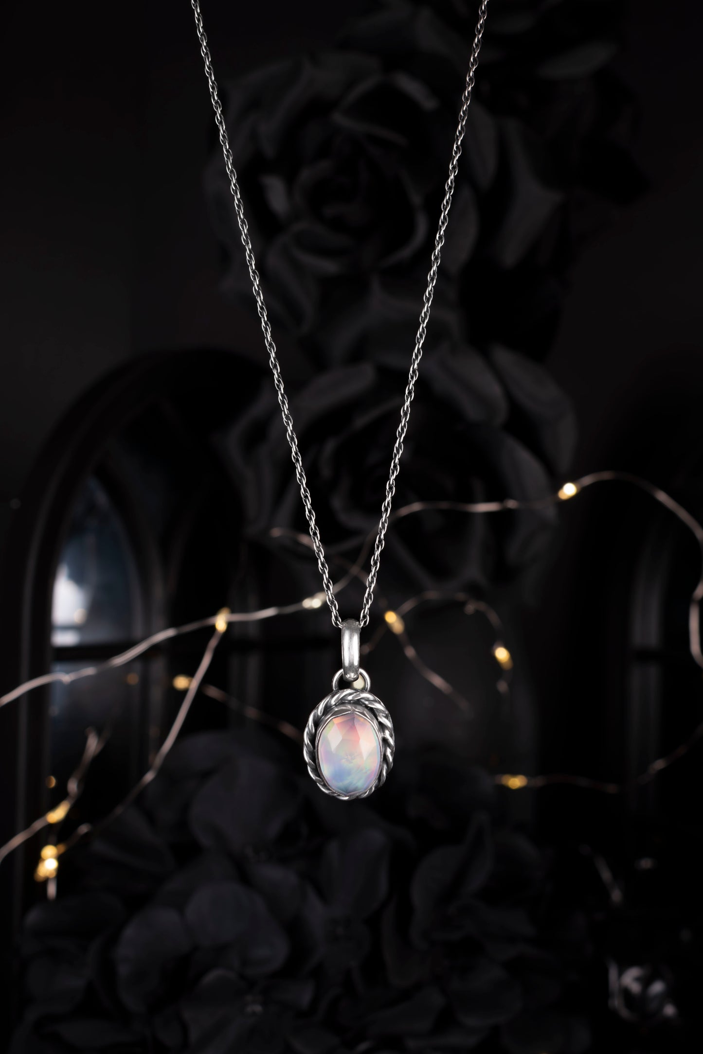 EKRJ1175 Handmade Aurora Opal Pendant Necklace in Sterling Silver