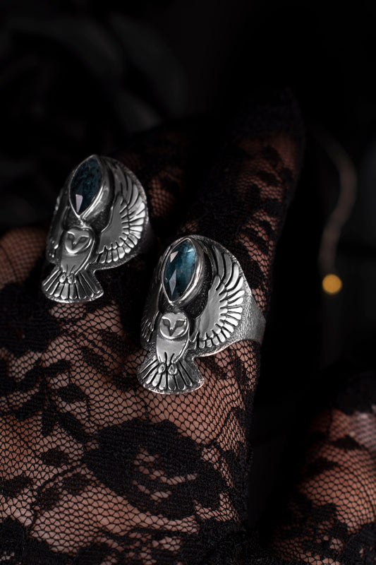 EKRJ1182 EKRJ Handmade Sterling Silver Barn Owl Ring with Teal Moss Kyanite