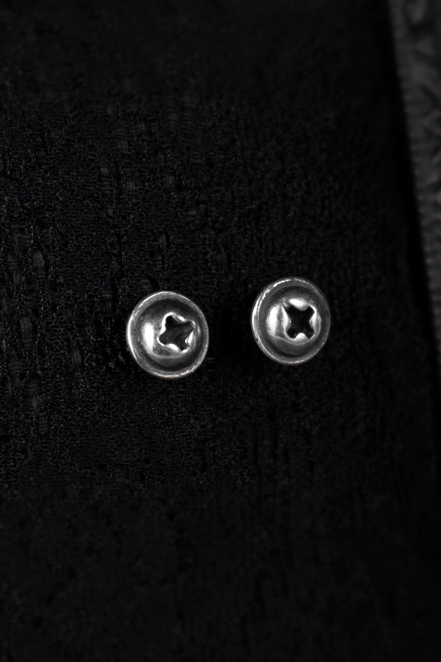 EKRJ374 Screw Shaped Silver Earrings