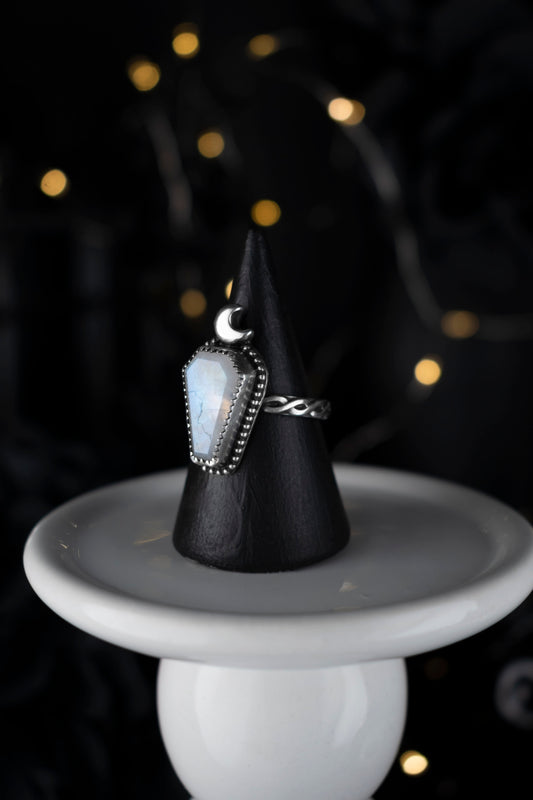 EKRJ1100 Handmade Moonstone Coffin Ring with Crescent Moon