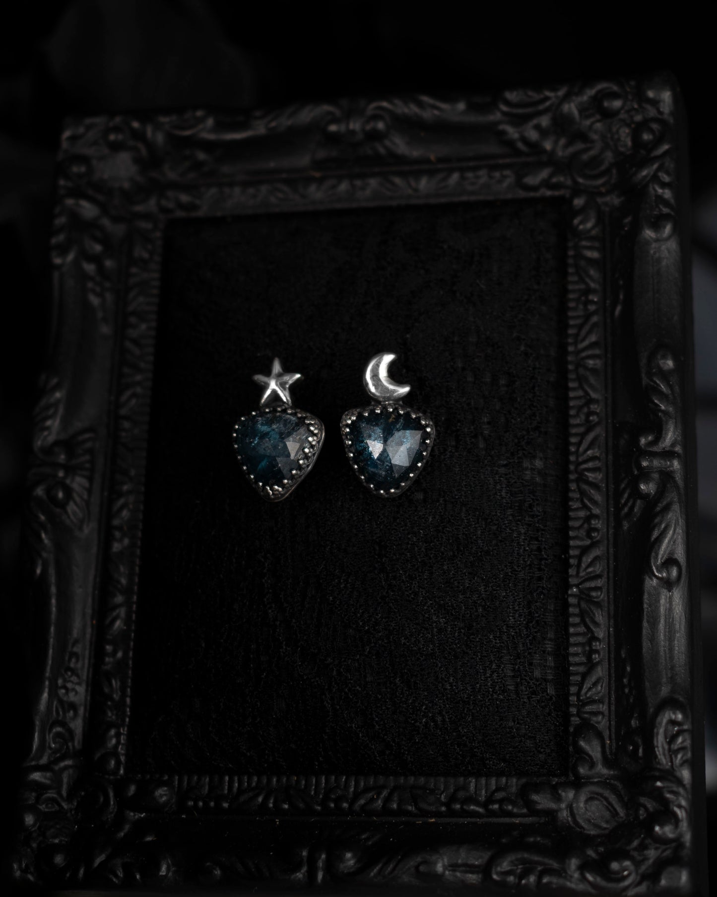 EKRJ874 Moon & Star Teal Moss Kyanite Earrings