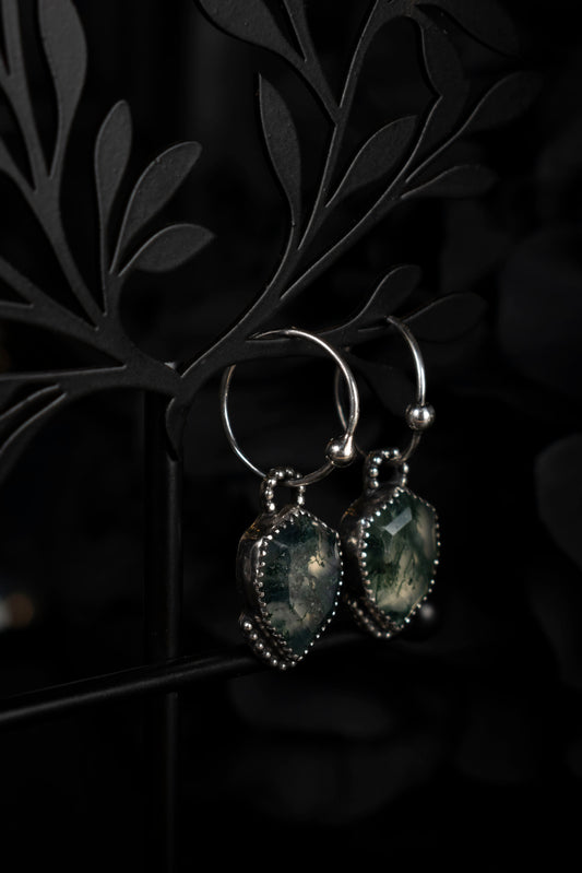 EKRJ938 Moss Agate Fancy Cut Pear Shape Handmade One-Of-A-Kind Silver Hoop Earrings