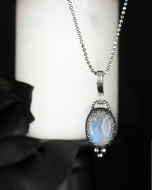 EKRJ798 Moonstone Handmade Silver Necklace