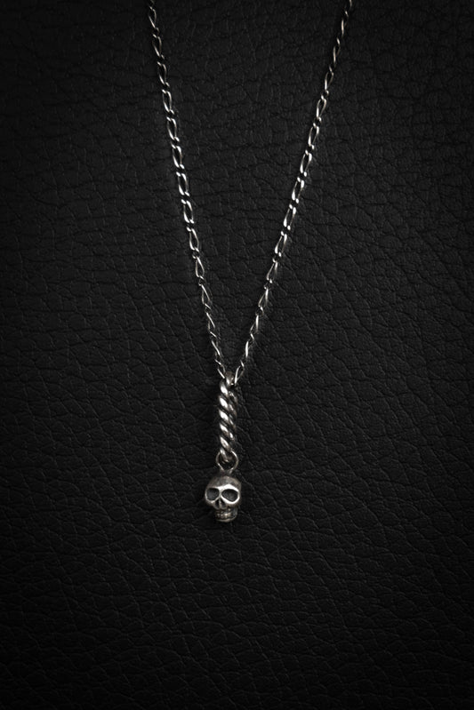 EKRJ740_Tiny Skull Handmade Silver Necklace