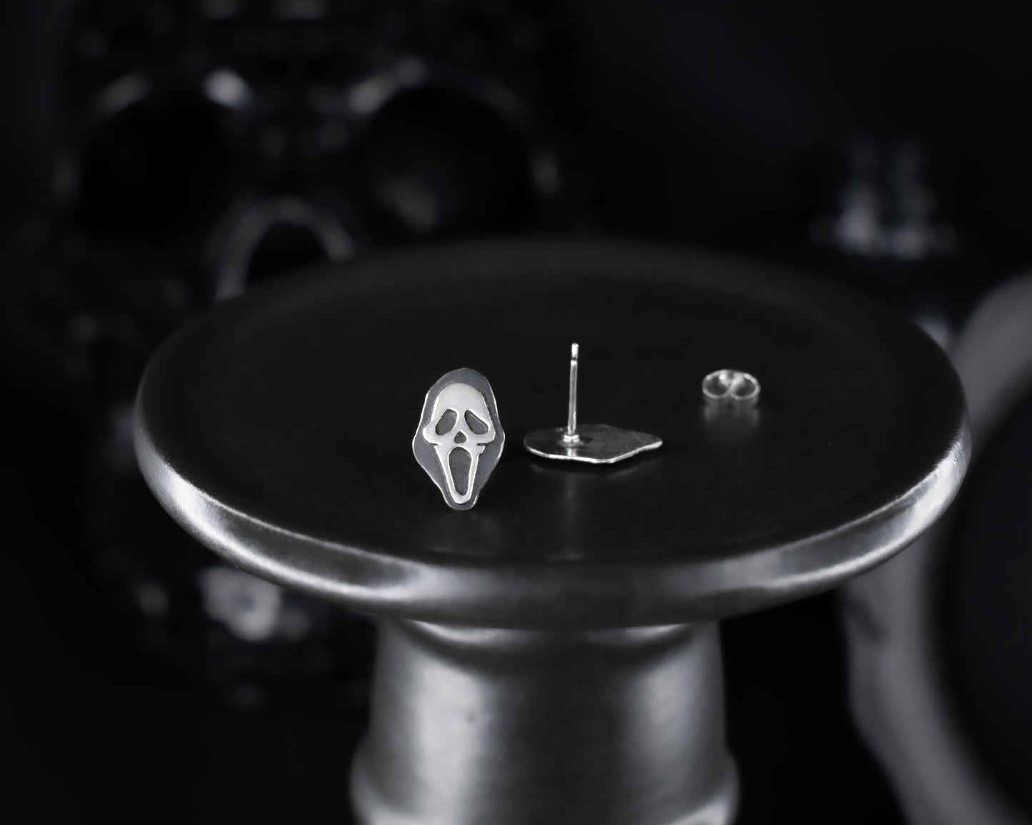 EKRJ710 Ghost Face,Scream Minimalist Sterling Silver Earrings