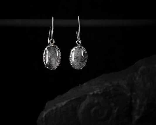 EKRJ479 Black Rutile Quartz Simple Dangle Silver Earrings