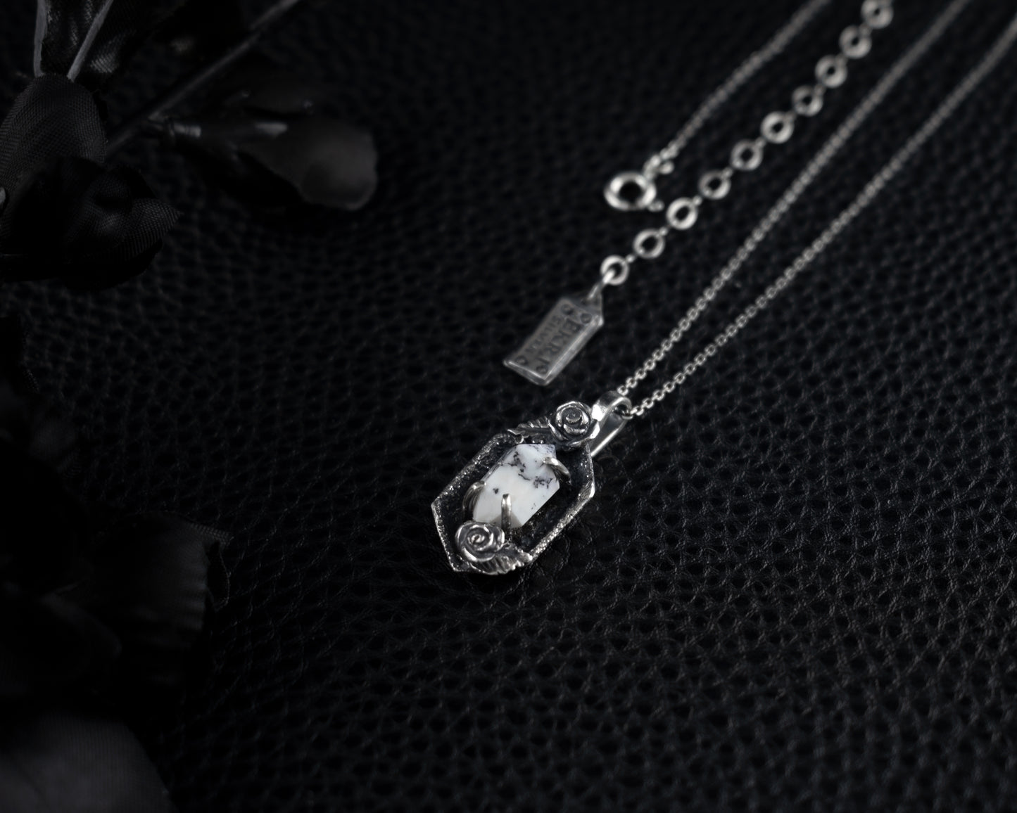 EKRJ508_Dendrite Agate Faceted Double Terminated Pointers & Rose Necklace