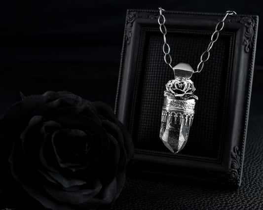 EKRJ514 Crystal Clear Quartz & Blooming Rose Bold Necklace