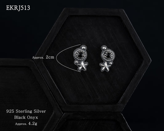 EKRJ513 Tiny Black Onyx with Star Earrings