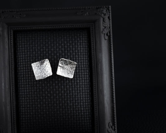 EKRJ526 Square Shape Silver Earrings