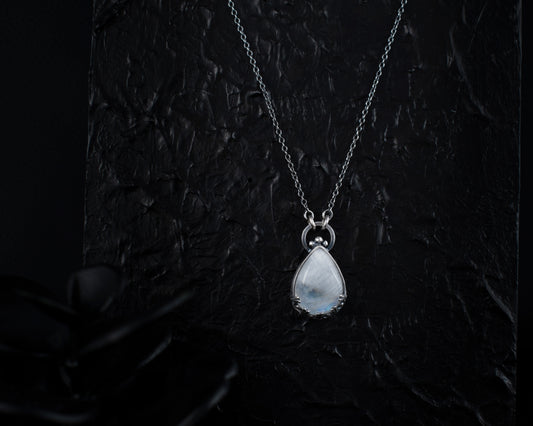 EKRJ563 Moonstone Silver Necklace