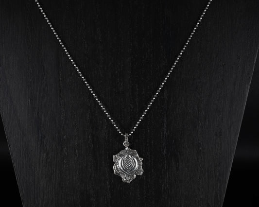 EKRJ381_Motivated by latte art Silver Necklace