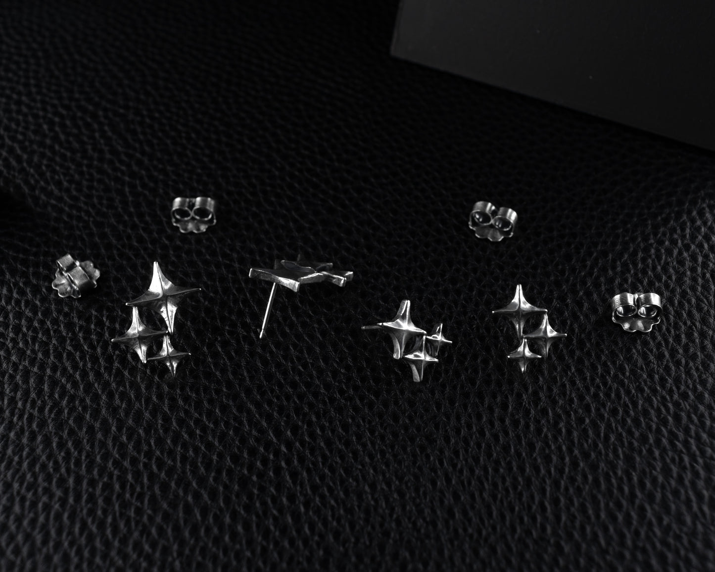 EKRJ605 Triple Twinkle Star Silver Earrings