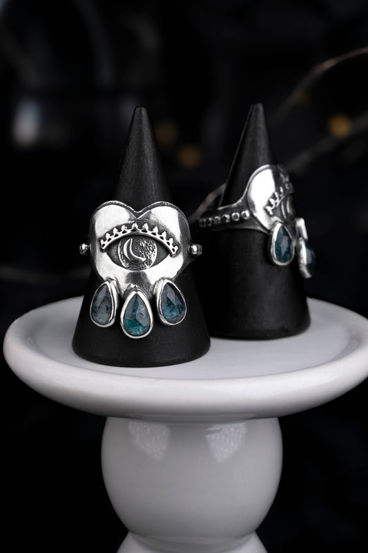 EKRJ1030 Mystic Heart of Tears Ring