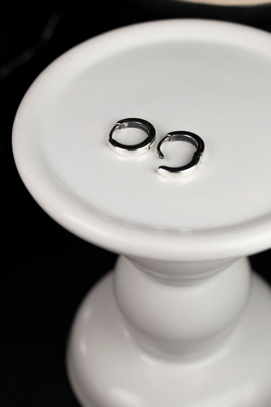 EKRJ1058 Sterling Silver Huggie Hoop Earrings