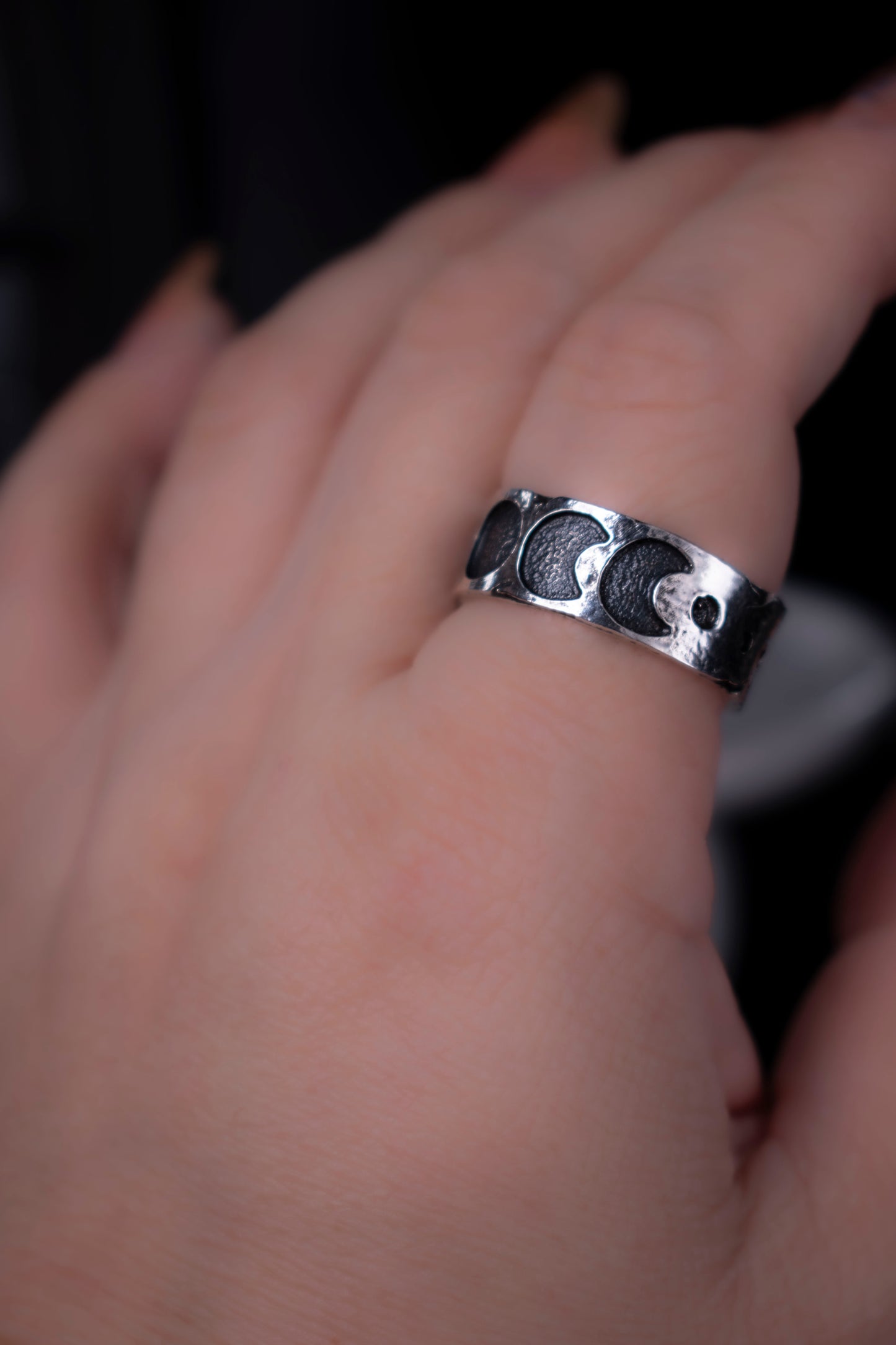 EKRJ1076 Handmade Sterling Silver Moon Phases Adjustable Ring | Textured Silver Band | Unique Silversmith Jewelry
