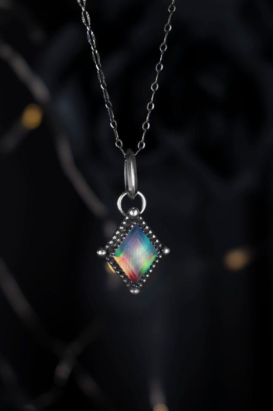 EKRJ1085 Handmade Mystic Aurora Opal Necklace