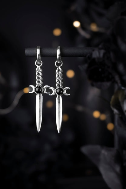EKRJ1122 Handmade Silver Dagger Earrings with Black Onyx