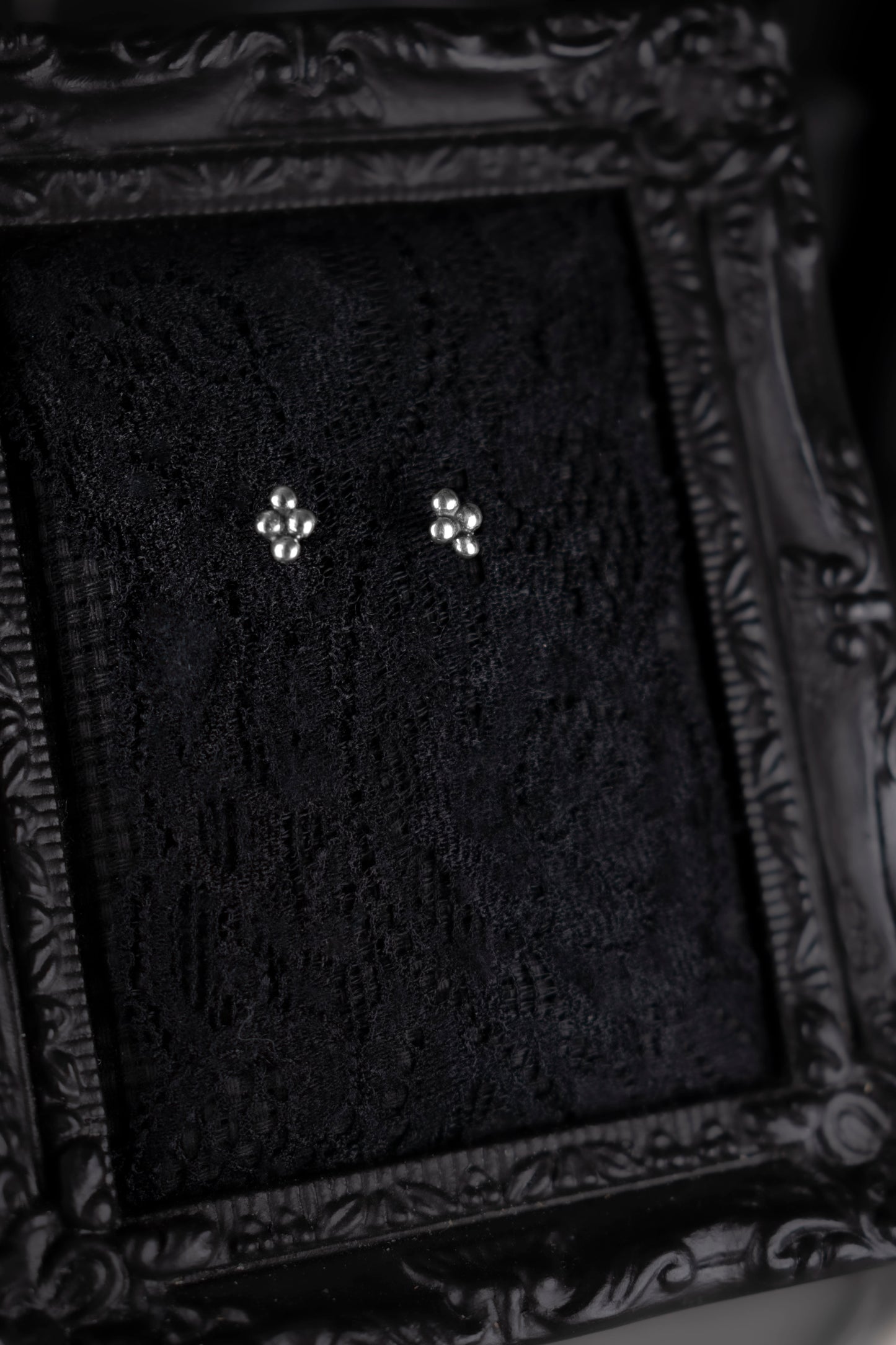 EKRJ1144 Handmade Silver Bead Cluster Stud Earrings