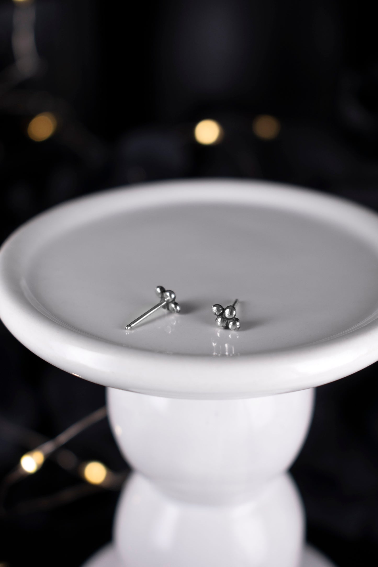 EKRJ1144 Handmade Silver Bead Cluster Stud Earrings