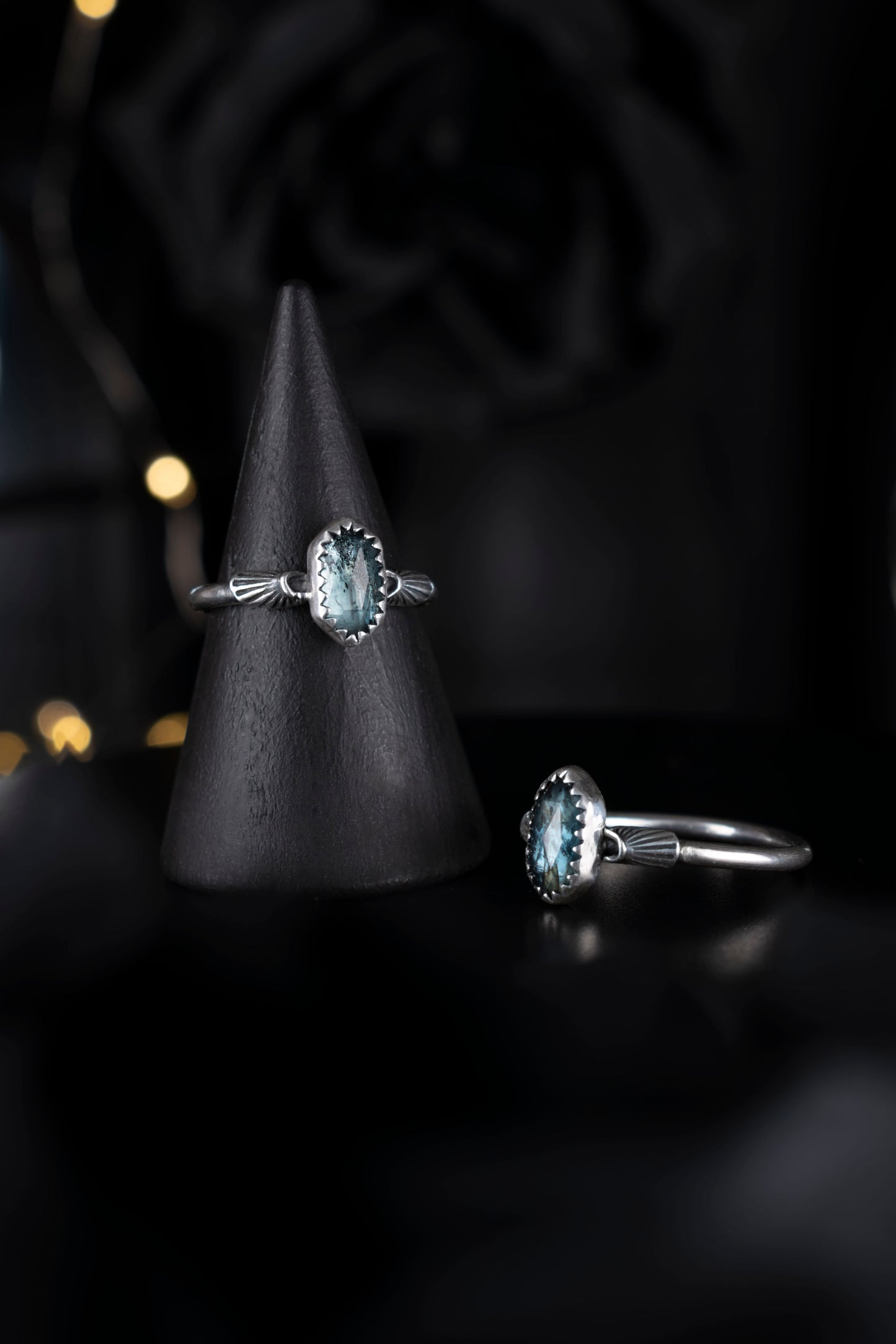 EKRJ1161 Hexagonal Teal Moss Kyanite Silver Ring - Misty Forest Jewelry