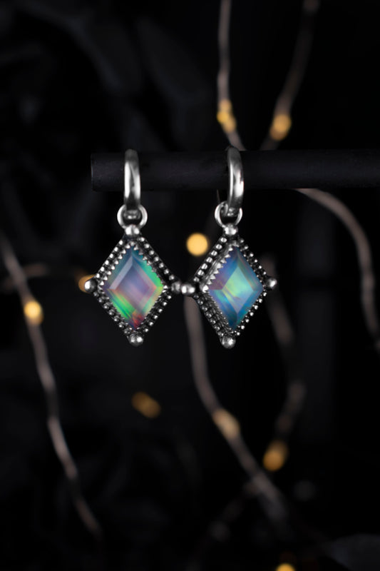 EKRJ1170 Handmade Aurora Opal Diamond-Shaped Silver Earrings