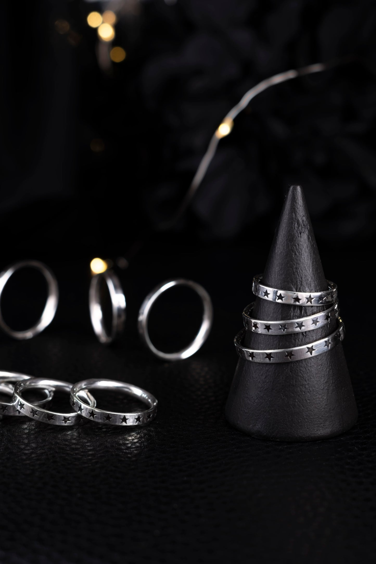 EKRJ1173 Minimalist Handmade Tiny Star Comfort Fit Band Rings