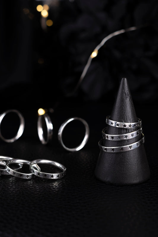 EKRJ1173 Minimalist Handmade Tiny Star Comfort Fit Band Rings