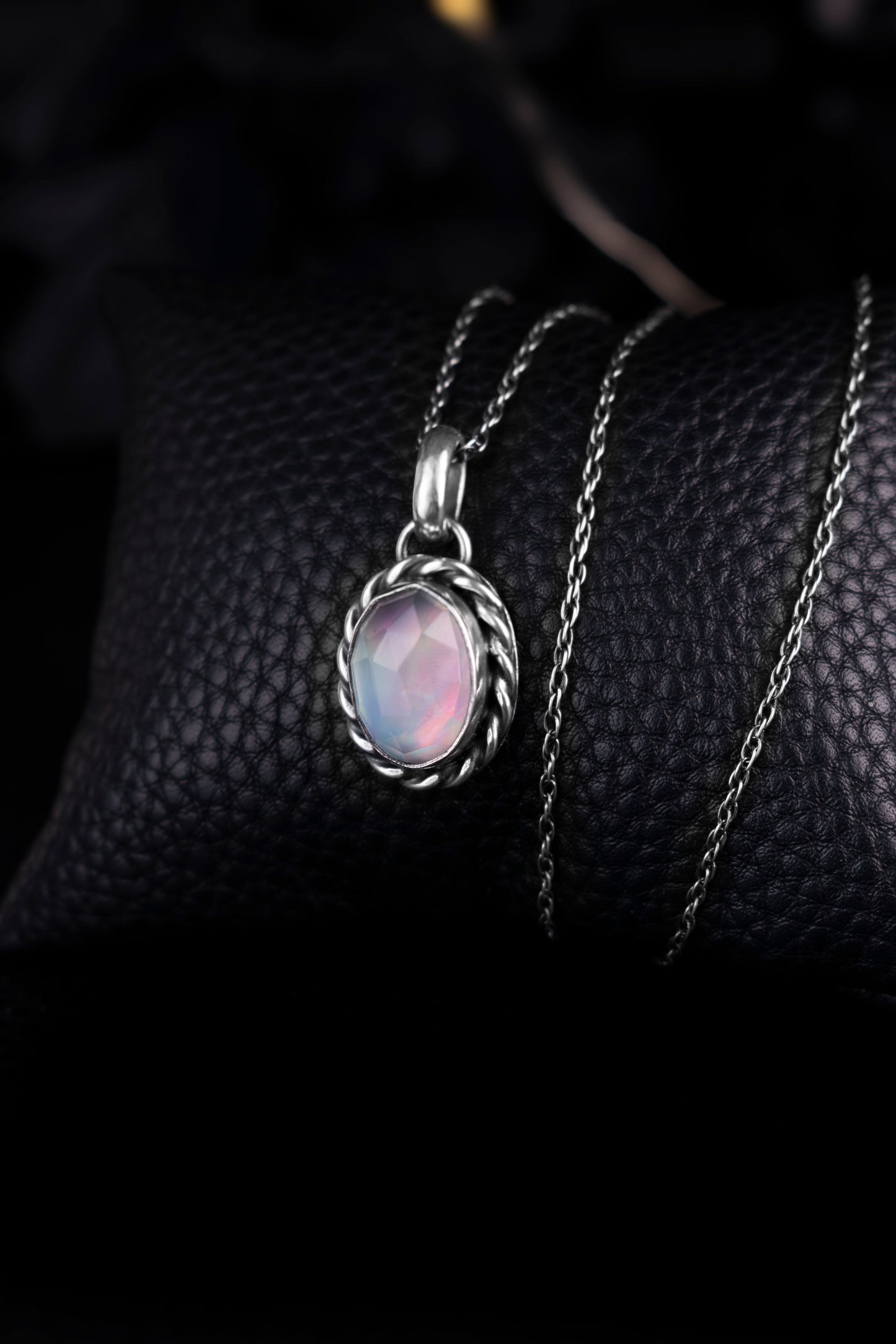 EKRJ1175 Handmade Aurora Opal Pendant Necklace in Sterling Silver