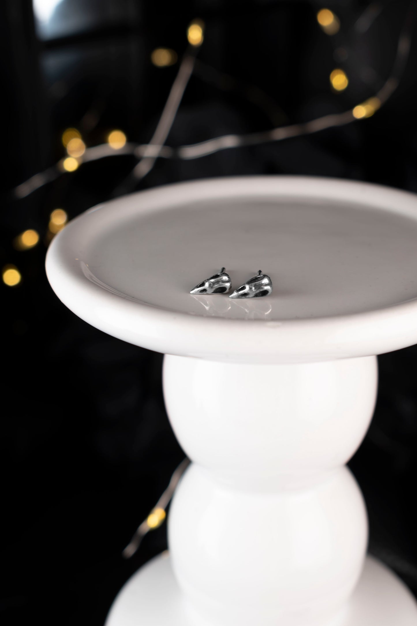 EKRJ1184_Handmade Tiny Crow Skull Sterling Silver Stud Earrings