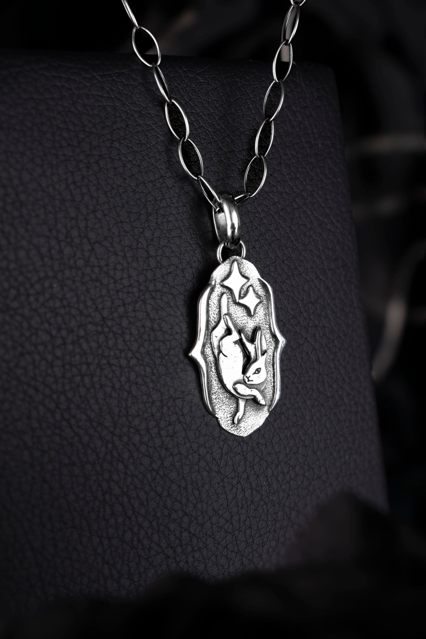 EKRJ1190 Handmade Sterling Silver Rabbit & Stars Charm Necklace