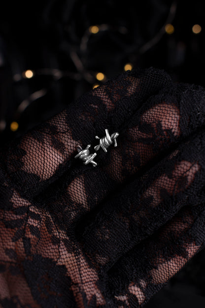 EKRJ1198_Handmade Sterling Silver Barbed Wire Stud Earrings