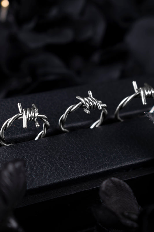 EKRJ1199 Handmade Sterling Silver Barbed Wire Ring