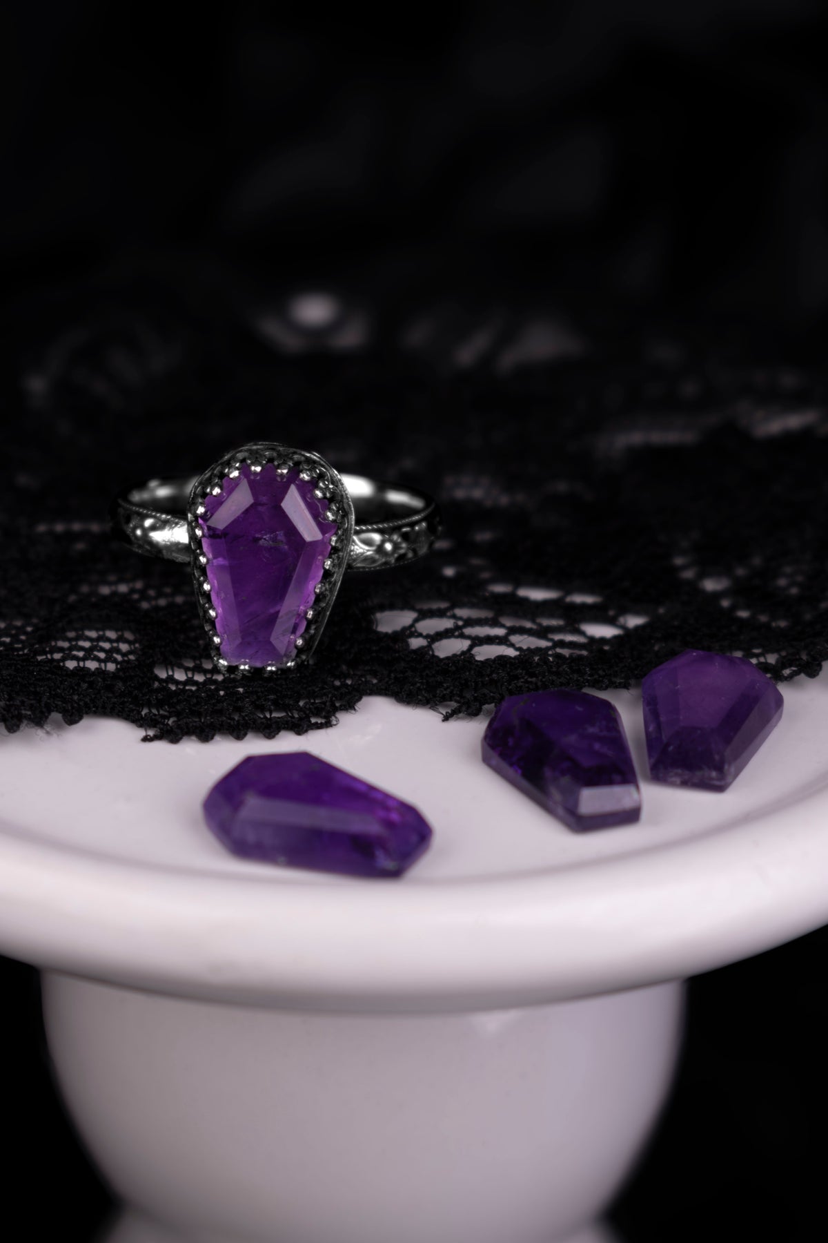 EKRJ1228 Handmade Sterling Silver Amethyst Coffin Ring