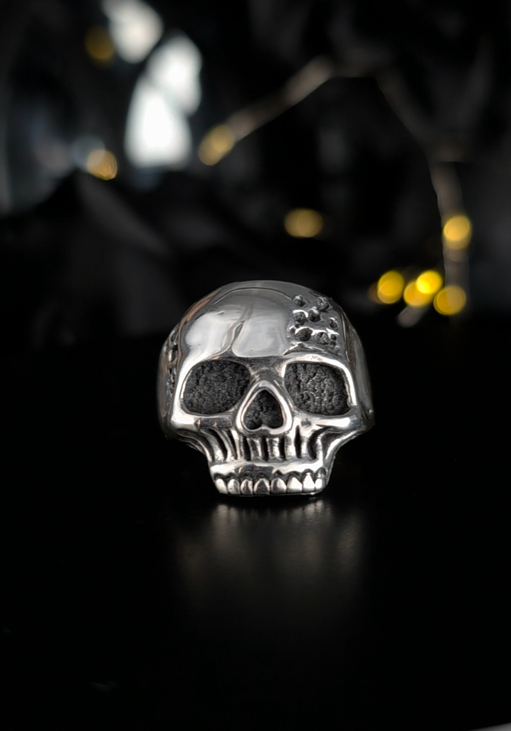 Custom skull ring