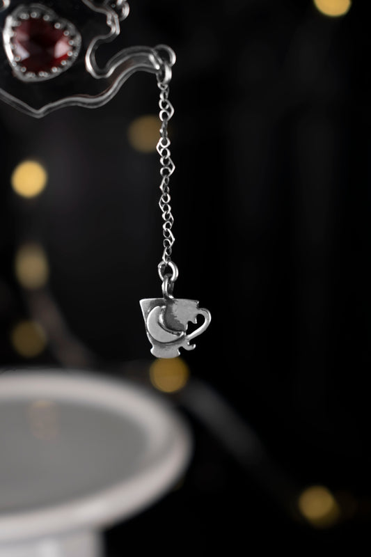 EKRJ1106 EKRJ Handmade Mozambique Red Garnet Teapot Silver Necklace