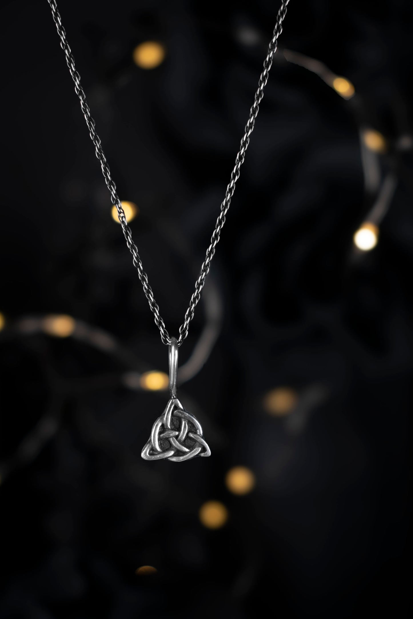EKRJ1112 Handmade Celtic Trinity Knot Silver Necklace