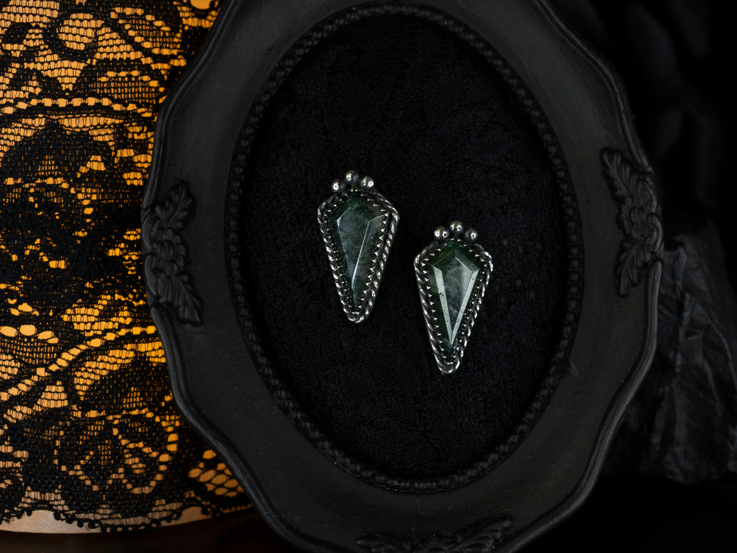 EKRJ810 Moss Agate Kite Shape Rose Cut Handmade One-Of-A-Kind Silver Earrings