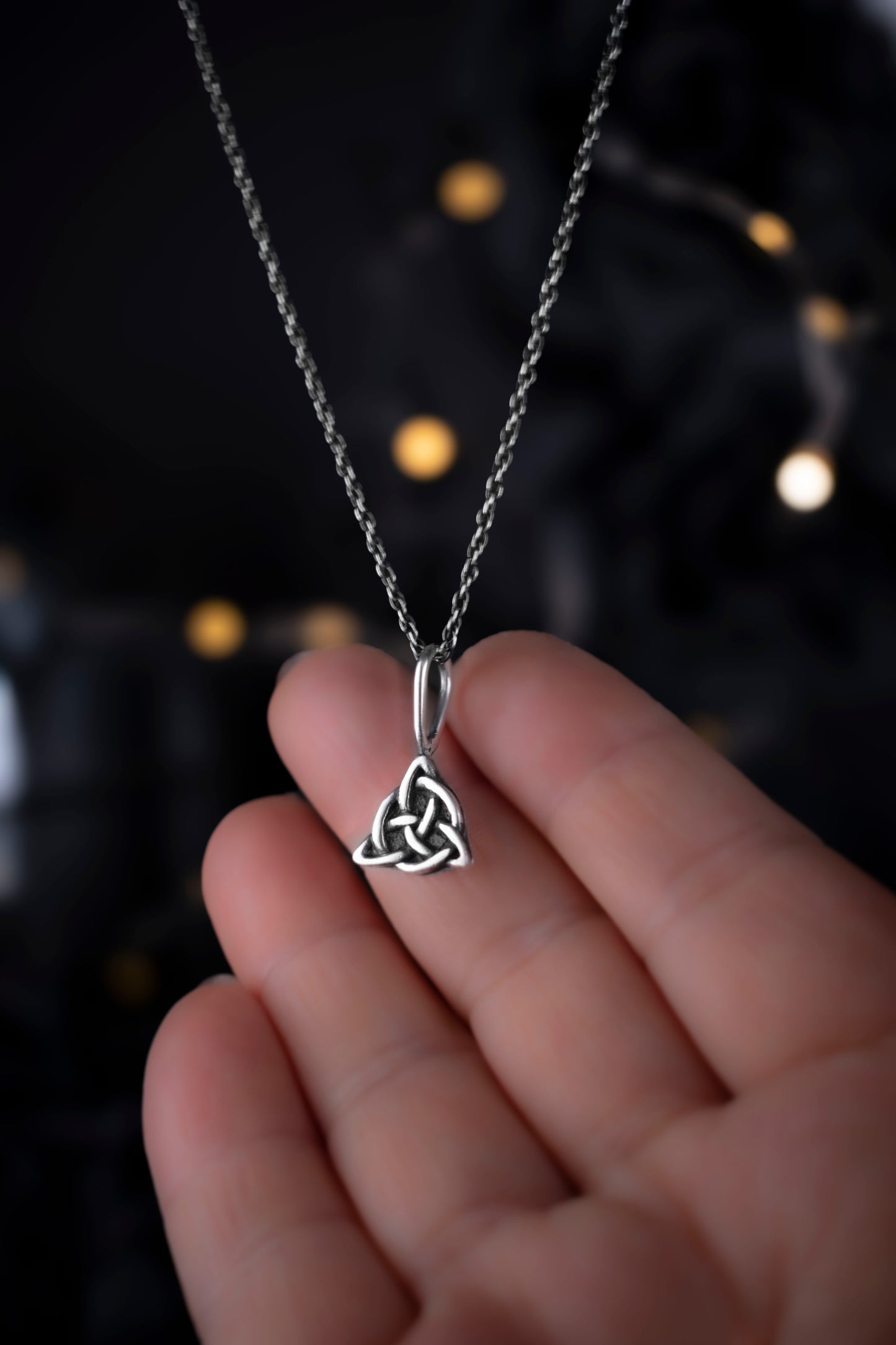 EKRJ1112 Handmade Celtic Trinity Knot Silver Necklace