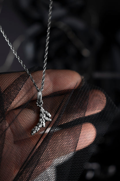 EKRJ869 Handmade Sterling Silver Cedar Pendant Necklace