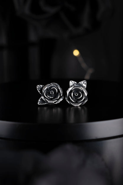 EKRJ923_Blooming Rose Handmade Silver Earrings with Leaves