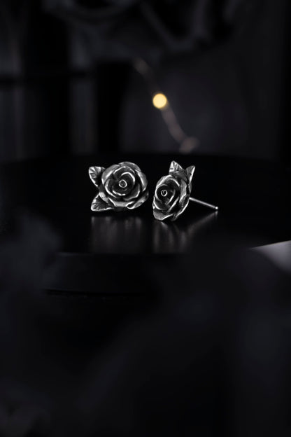 EKRJ923_Blooming Rose Handmade Silver Earrings with Leaves