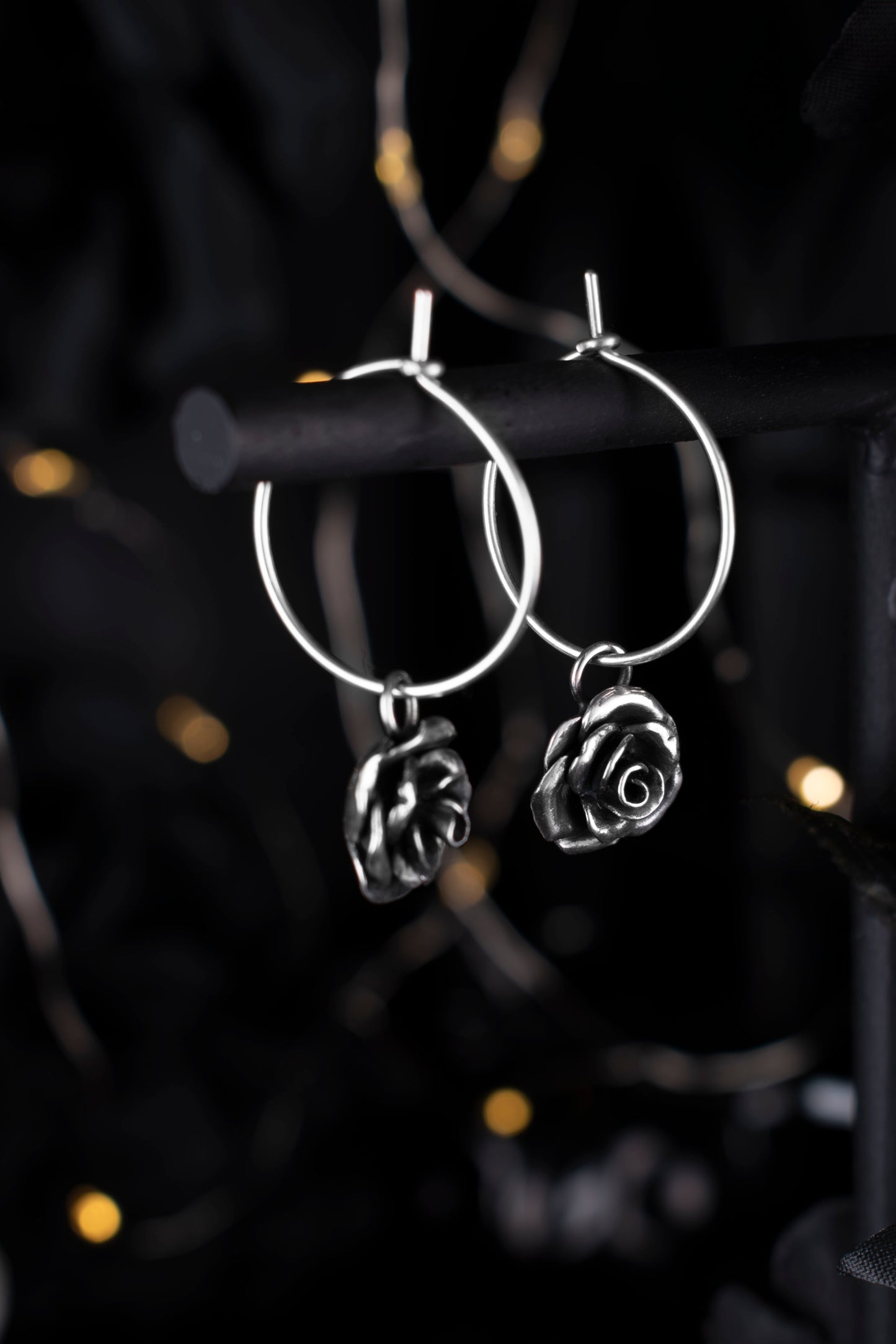 EKRJ925 Small Blooming Rose(11mm) Sterling Silver Hoop Earrings