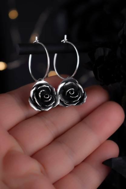 EKRJ926 Blooming Rose(16mm) Sterling Silver Hoop Earrings
